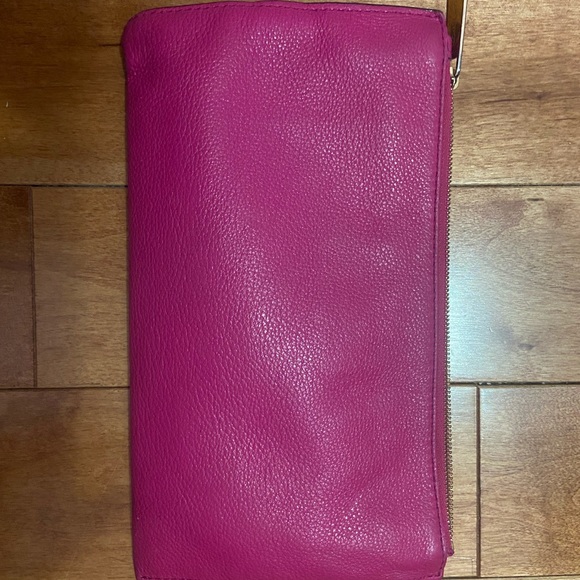 Pink Michael Kors clutch - Picture 2 of 8